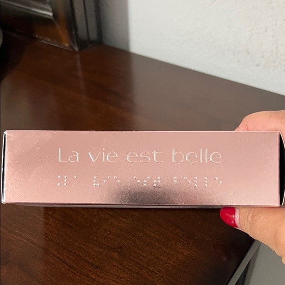 Large Lancôme La Vie Est Belle Perfumed Body Lotion - Picture 7 of 14